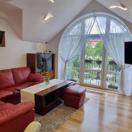 Apartament W Centrum Premium Ustrzyki Dolne Exterior photo