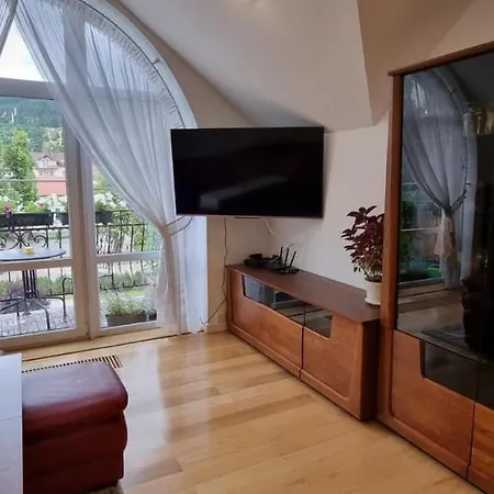 Apartament W Centrum Premium Ustrzyki Dolne Exterior photo